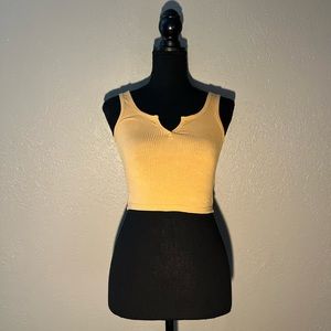 Tan tank top🌇